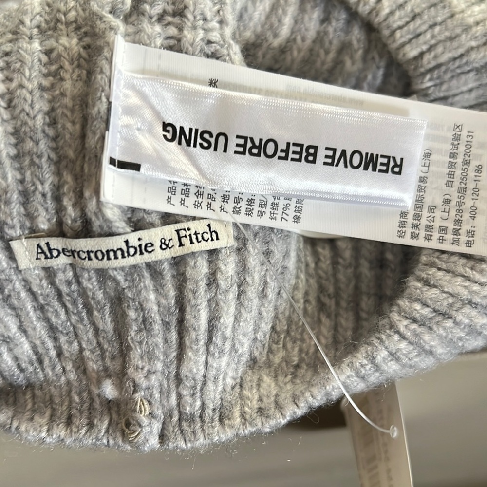 Abercrombie beret NWT